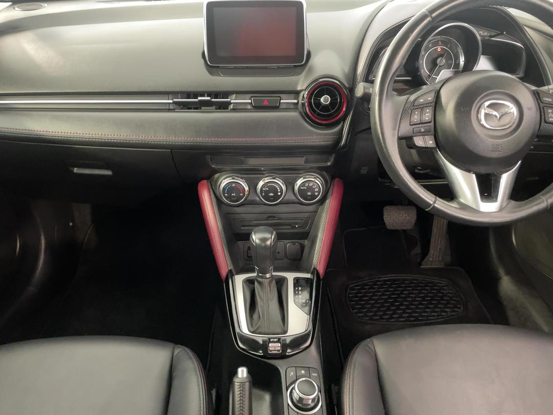 Photo '18' of Mazda CX-3