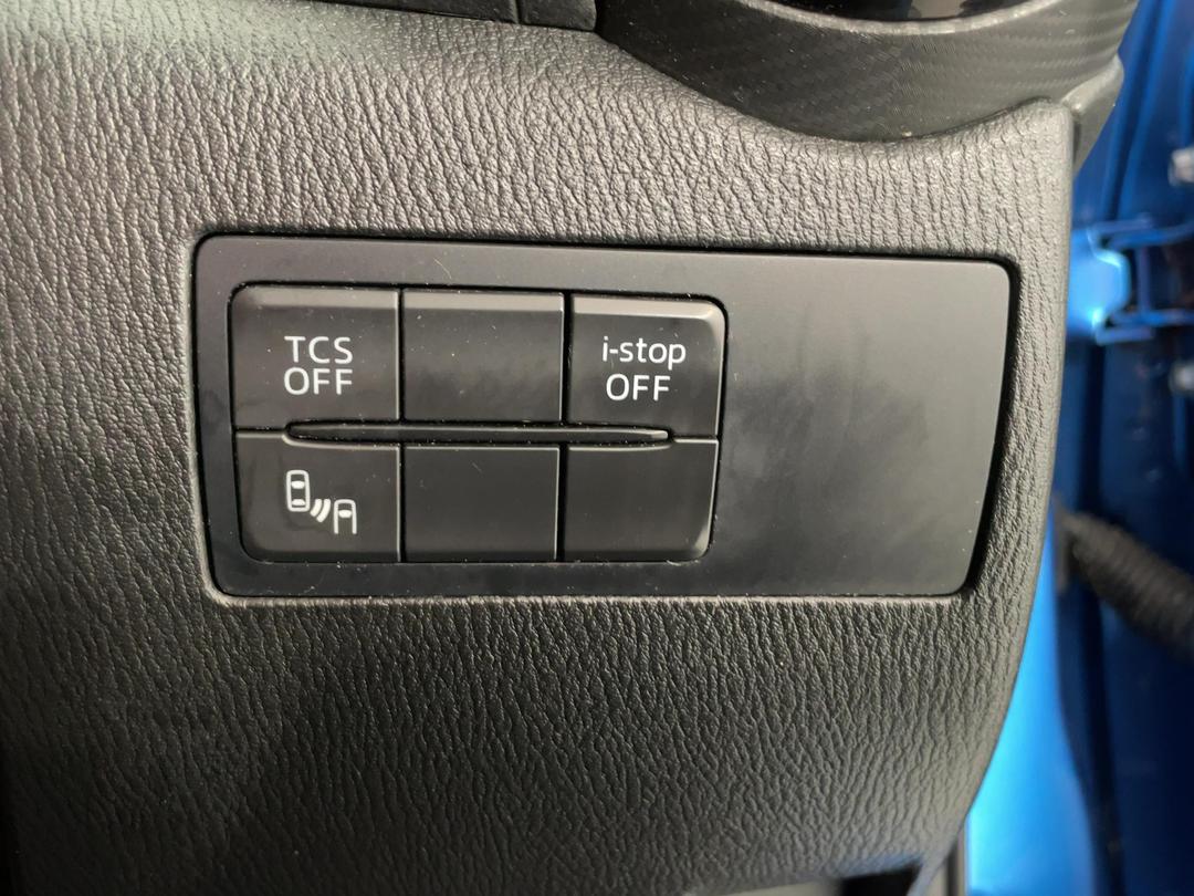 Photo '24' of Mazda CX-3