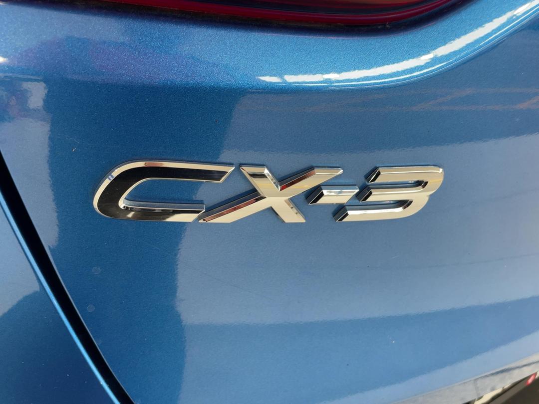 Photo '35' of Mazda CX-3