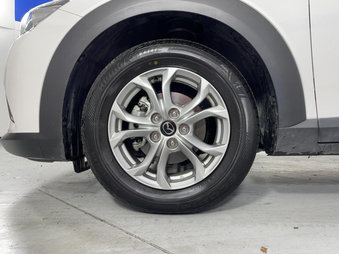 Photo '10' of Mazda CX-3