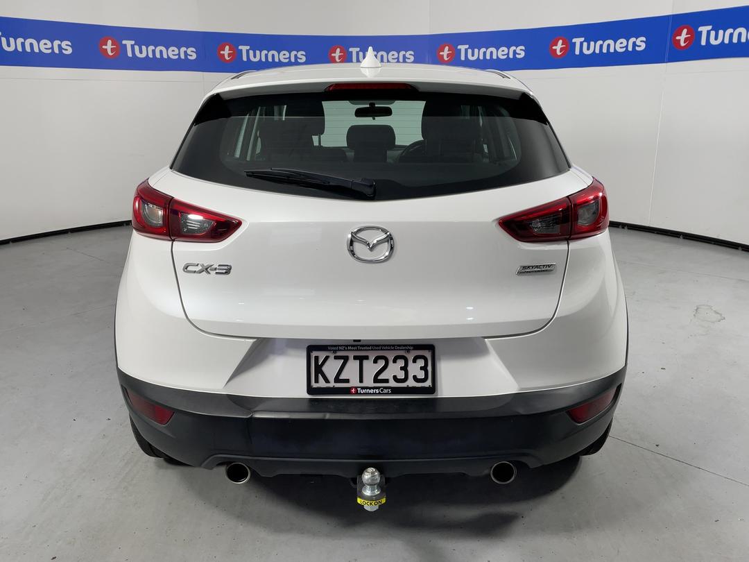 Photo '6' of Mazda CX-3