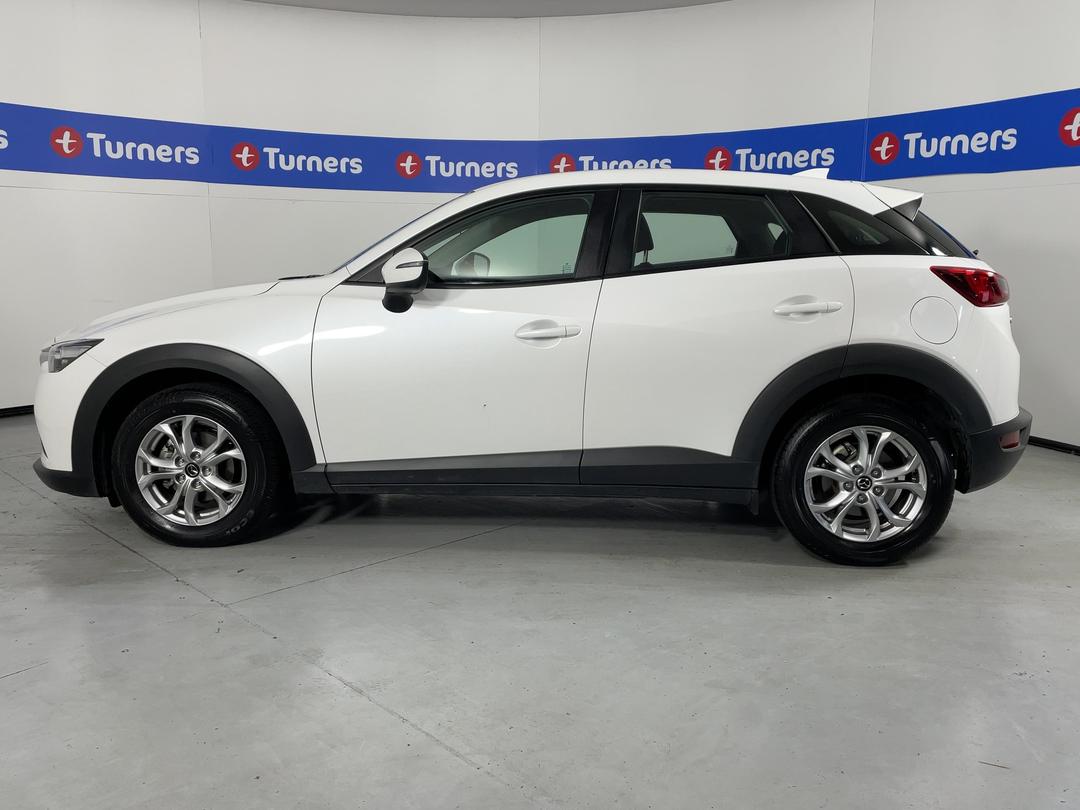 Photo '24' of Mazda CX-3
