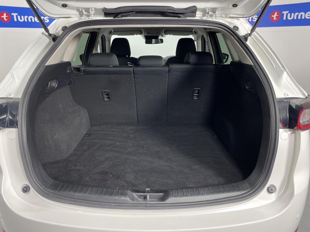 Photo '14' of Mazda CX-5