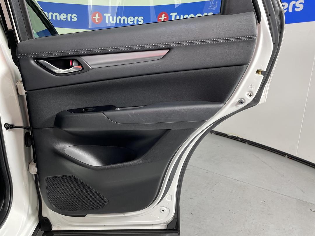 Photo '19' of Mazda CX-5