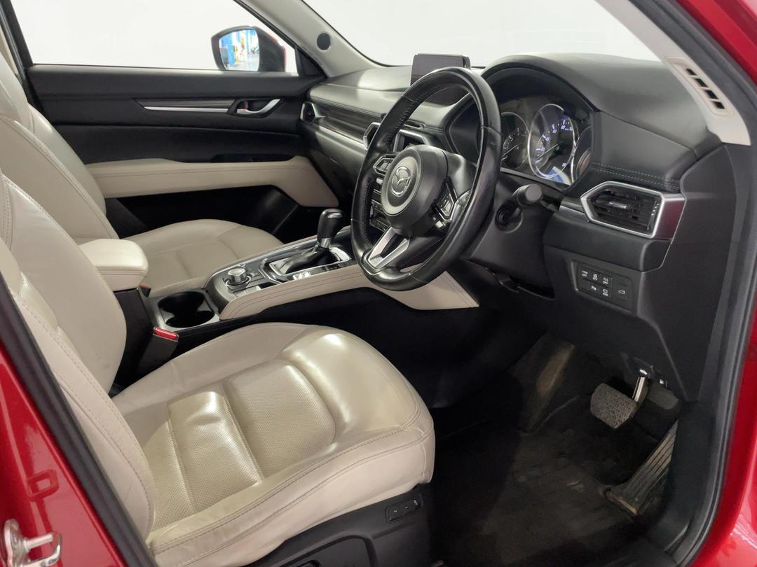 Photo '16' of Mazda CX-5