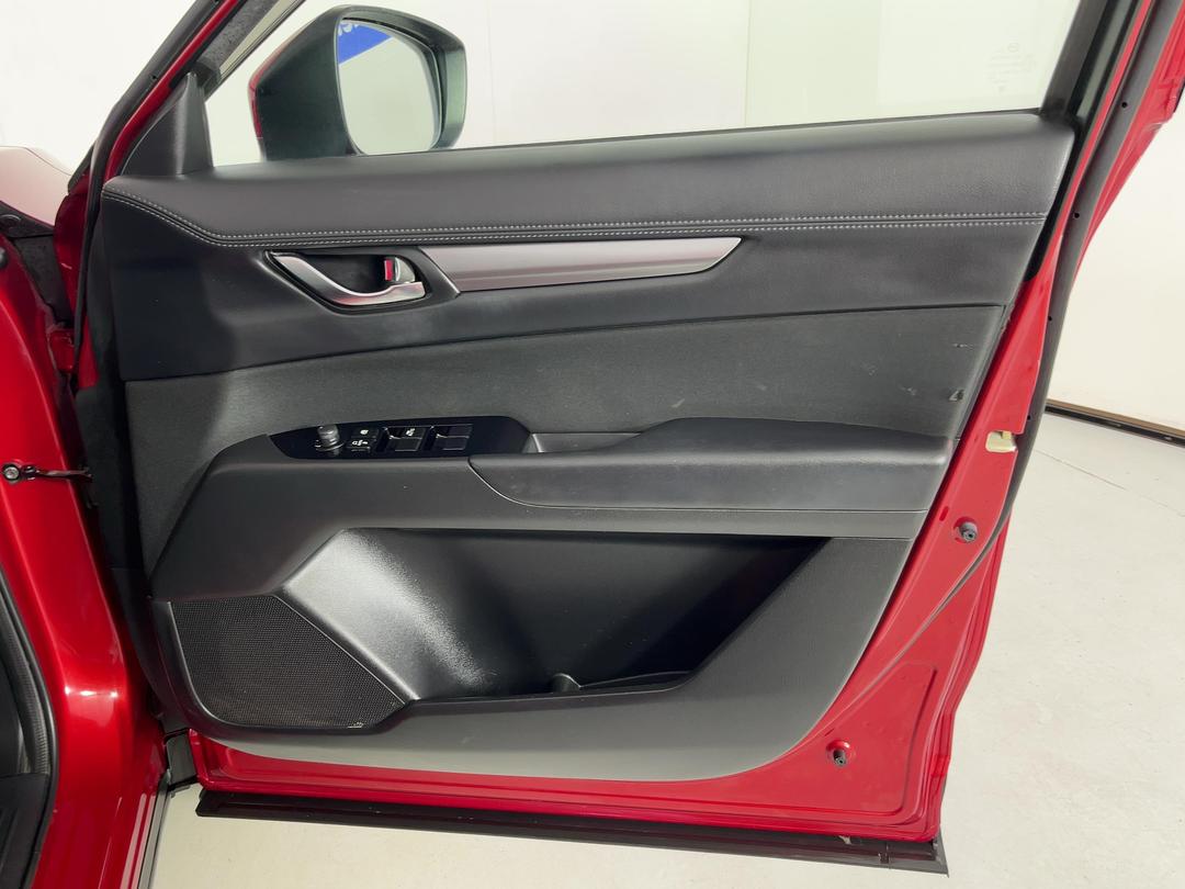 Photo '15' of Mazda CX-5