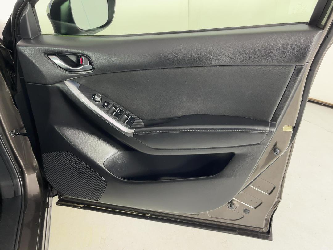 Photo '15' of Mazda CX-5