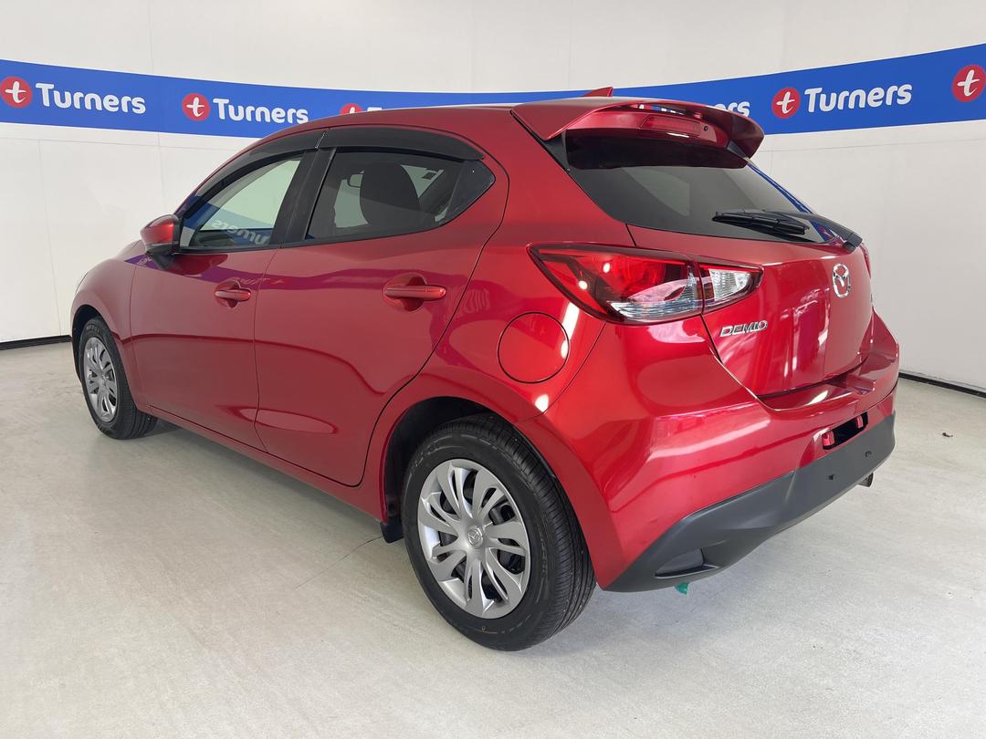 Photo '5' of Mazda Demio