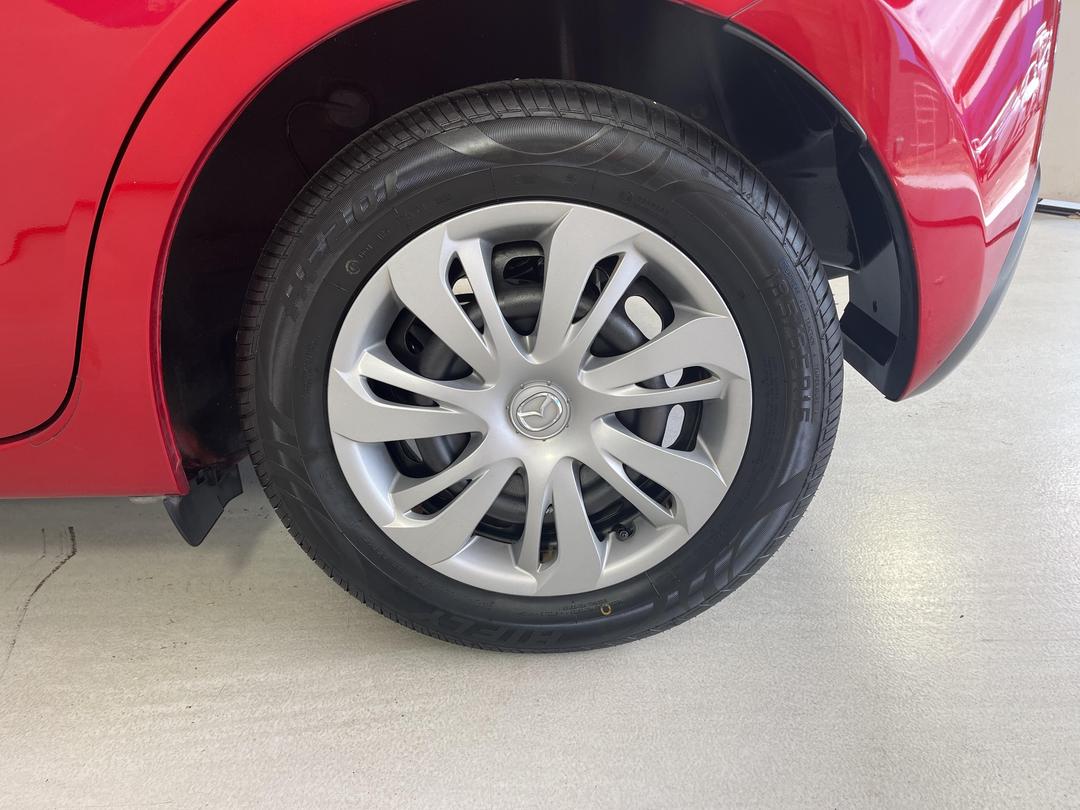 Photo '11' of Mazda Demio