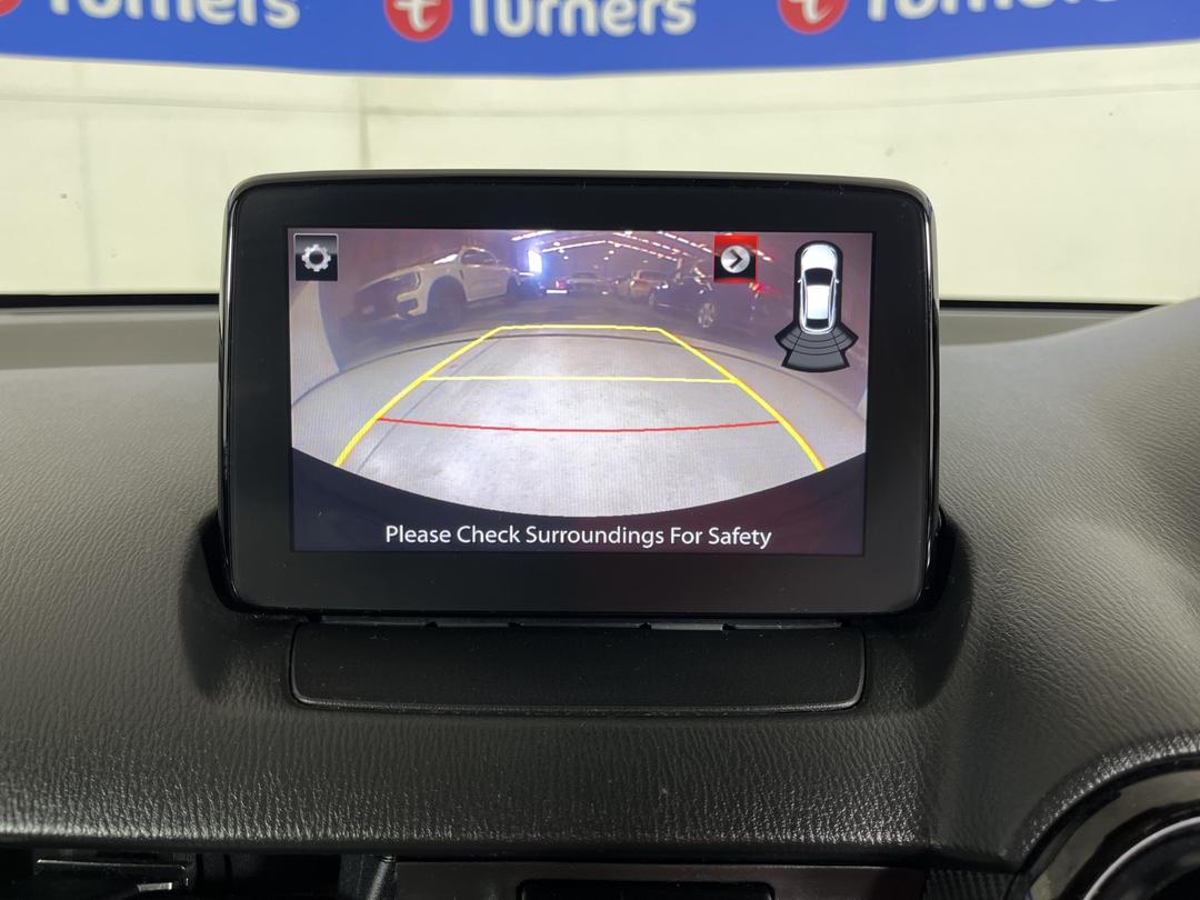 Photo '26' of Mazda Mazda2