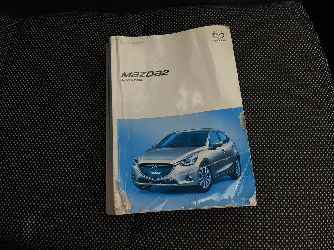 Photo '28' of Mazda Mazda2