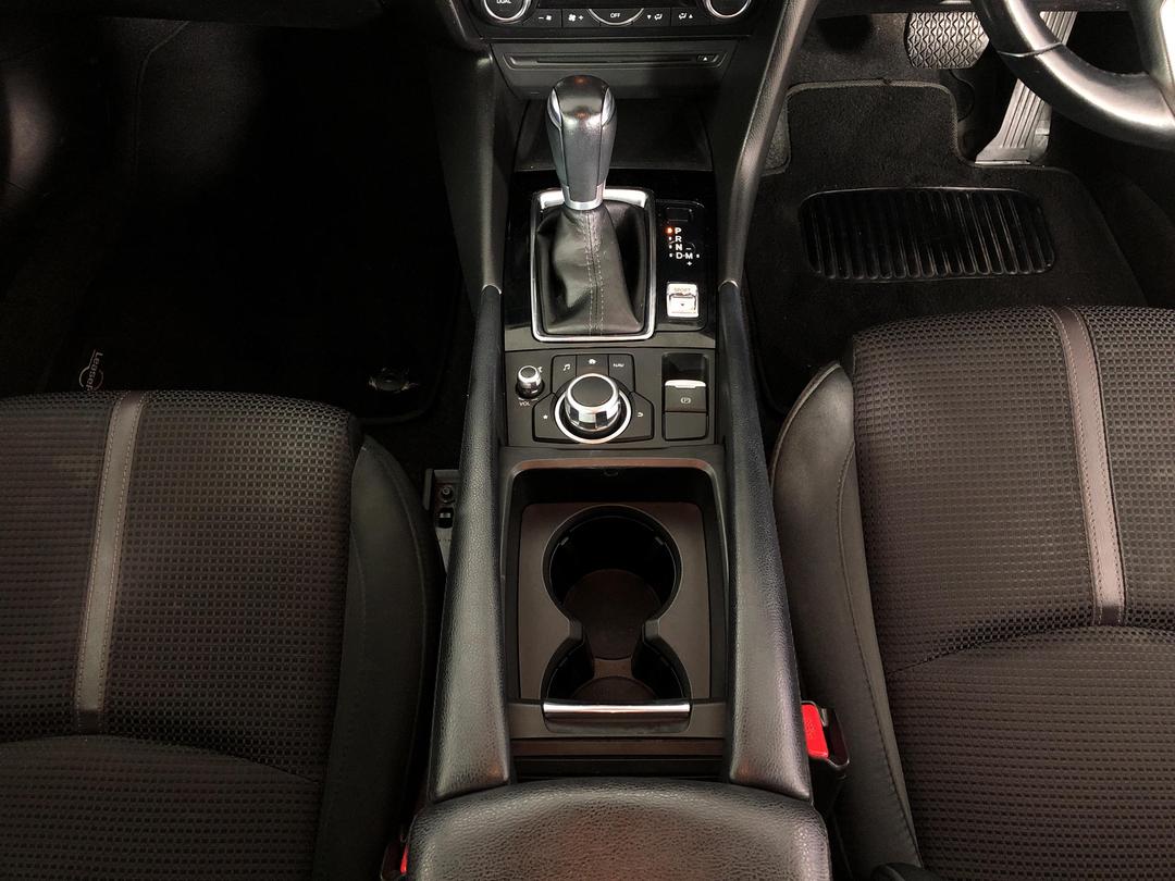 Photo '18' of Mazda Mazda3