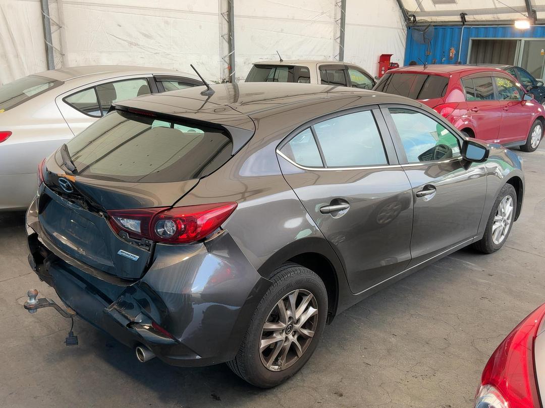 Photo '16' of Mazda Mazda3 GLX Photo '16' of Mazda Mazda3 GLX