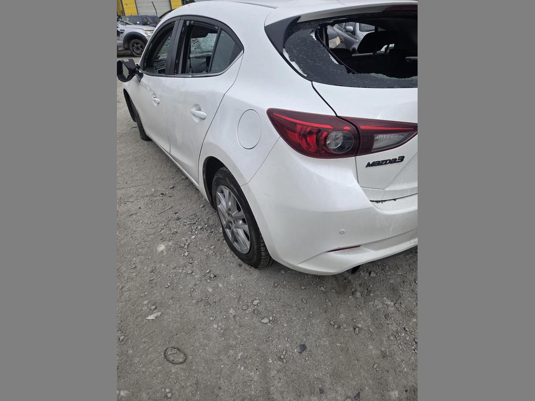 Photo '6' of Mazda Mazda3 GSX
