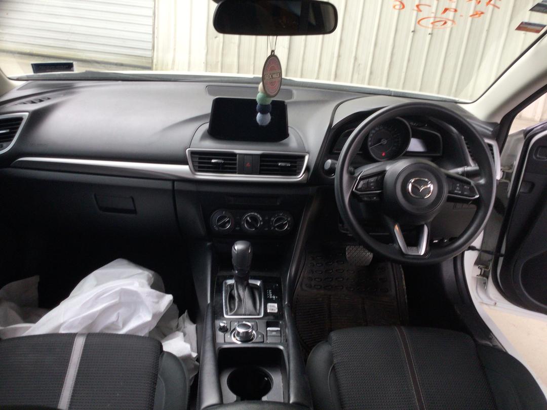 Photo '20' of Mazda Mazda3 GLX Photo '20' of Mazda Mazda3 GLX