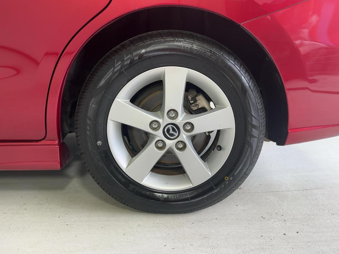 Photo '11' of Mazda Premacy