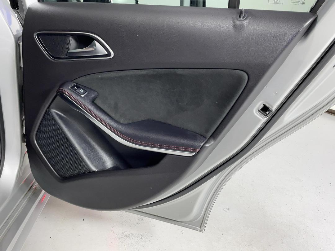 Photo '19' of Mercedes-Benz A-Class
