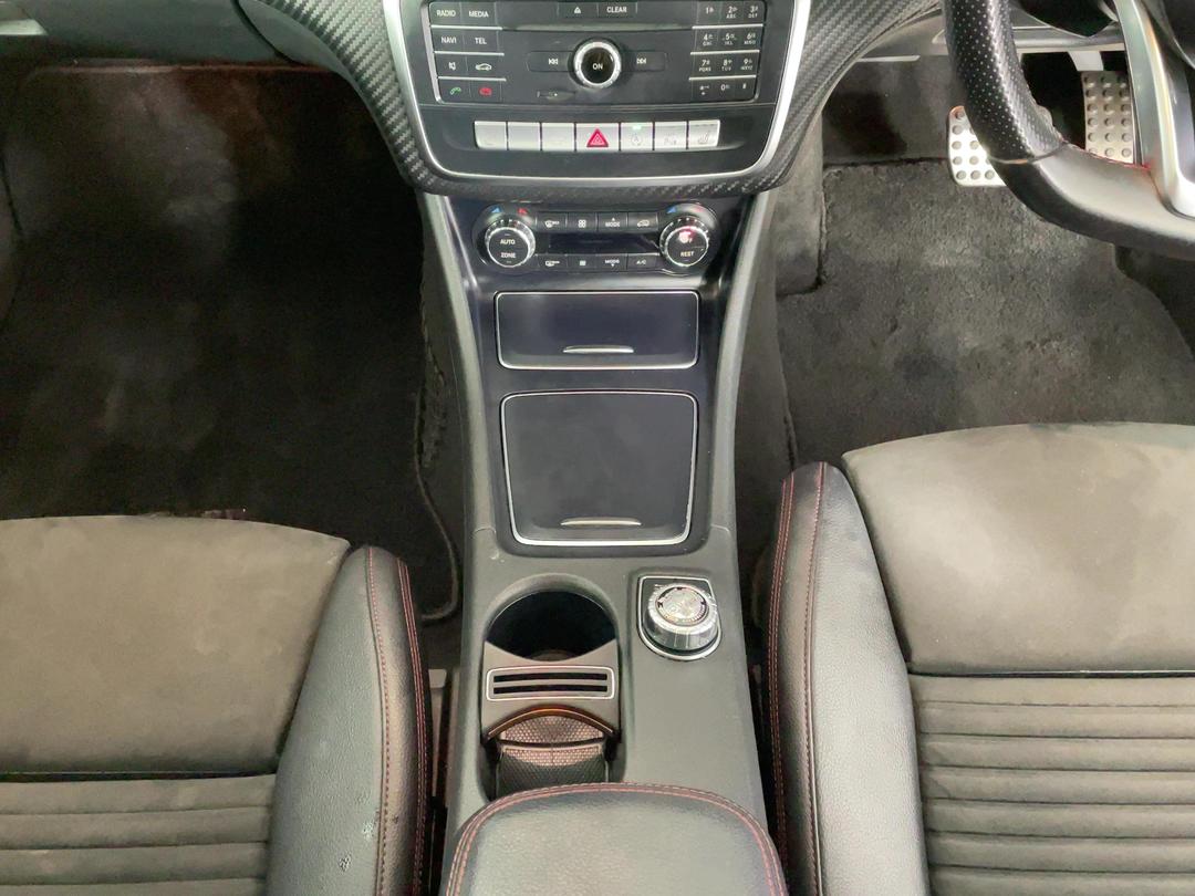 Photo '18' of Mercedes-Benz A-Class