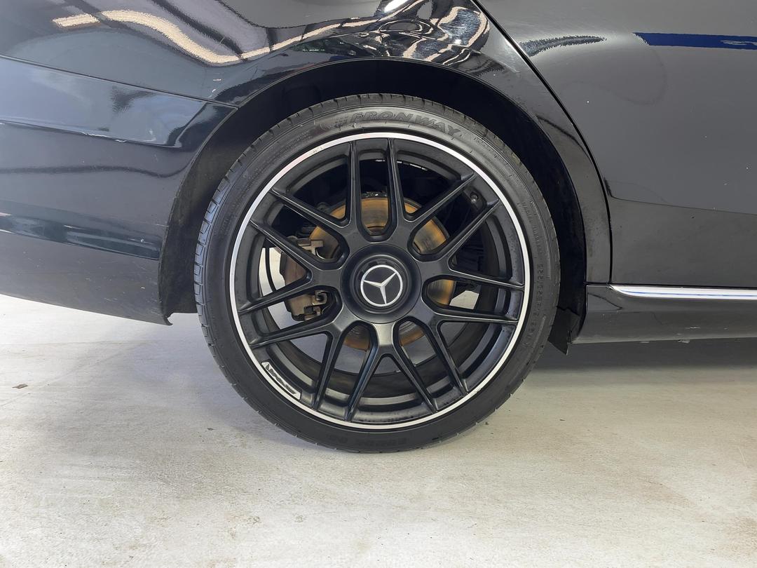Photo '12' of Mercedes-Benz C-Class