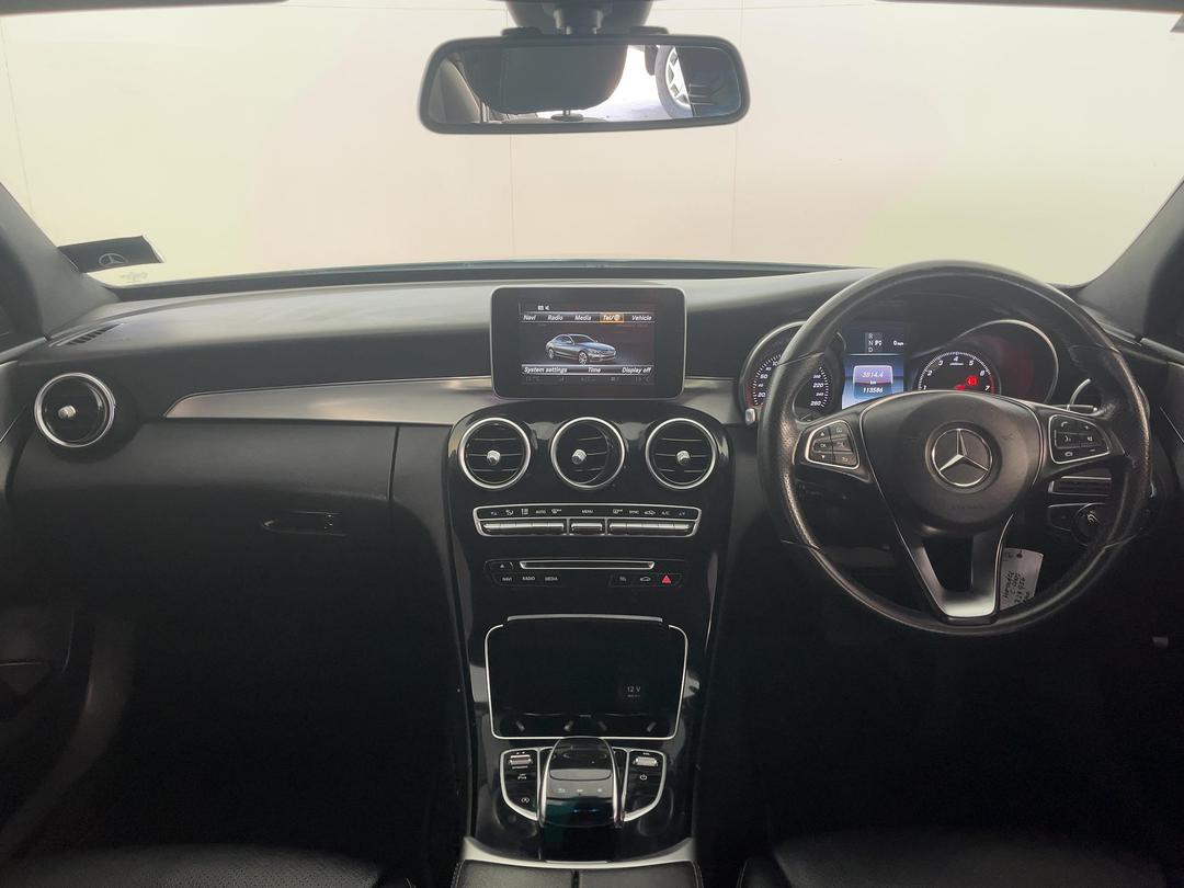 Photo '17' of Mercedes-Benz C-Class