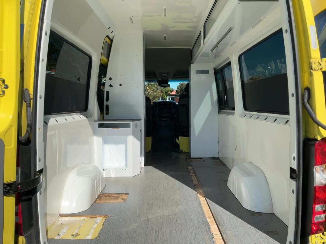Photo '12' of Mercedes-Benz Sprinter 319 VAN MWB 3.88T Ambulance