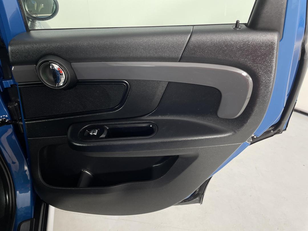 Photo '19' of Mini Countryman