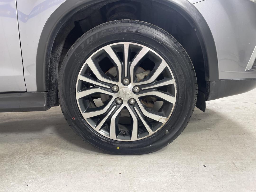 Photo '9' of Mitsubishi ASX