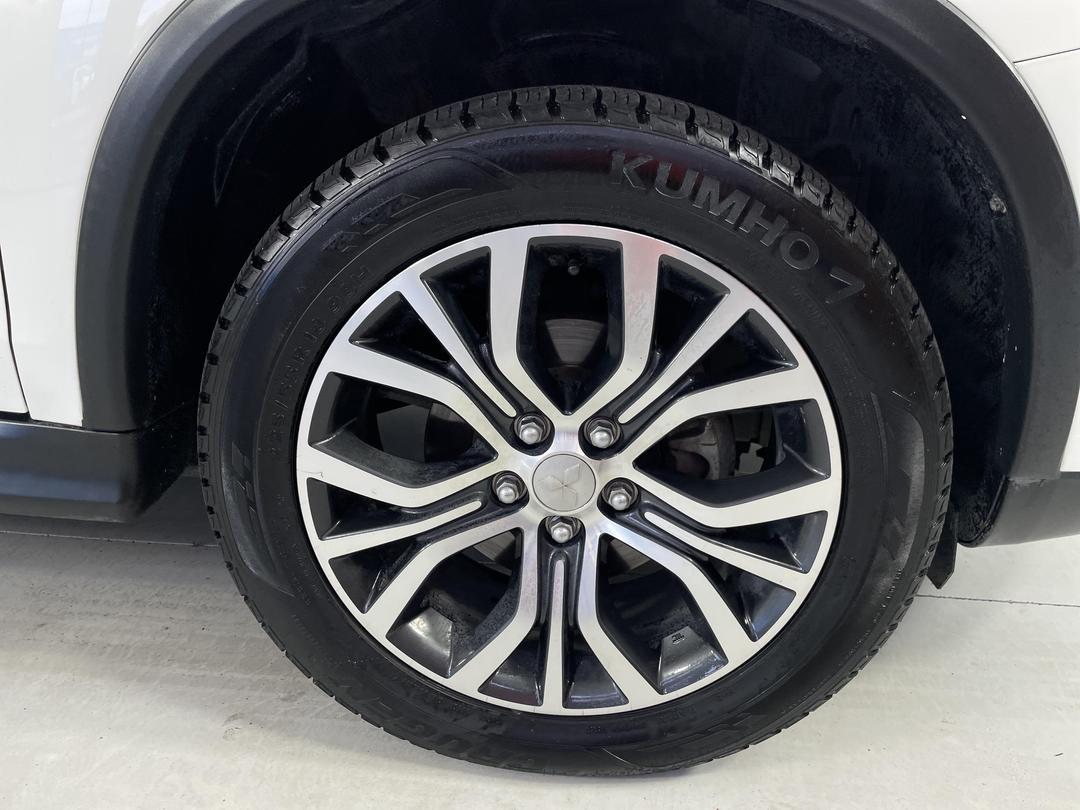 Photo '9' of Mitsubishi ASX