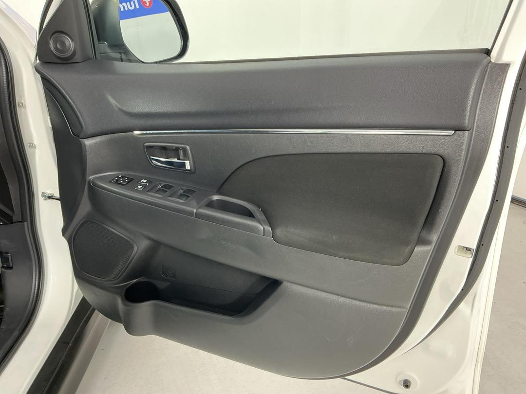 Photo '15' of Mitsubishi ASX