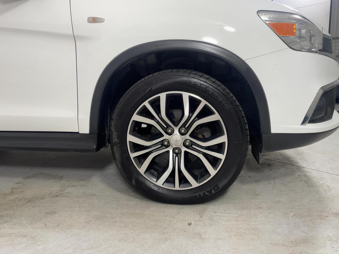 Photo '9' of Mitsubishi ASX