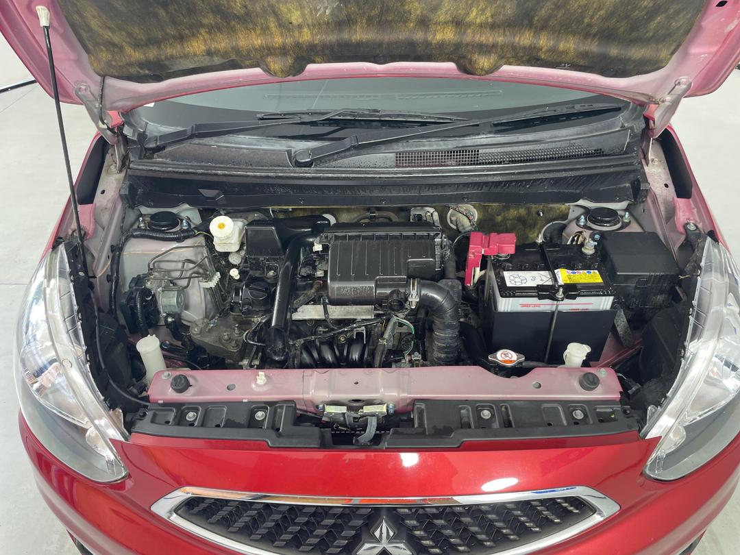 Photo '13' of Mitsubishi Mirage