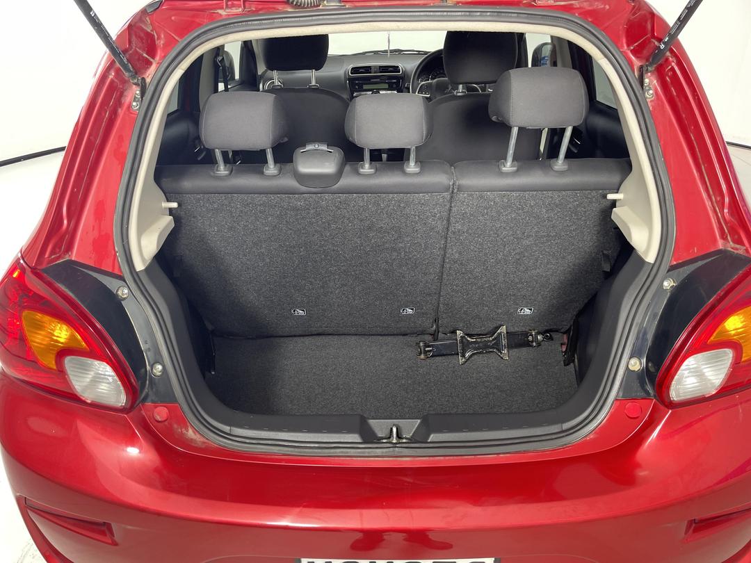 Photo '14' of Mitsubishi Mirage