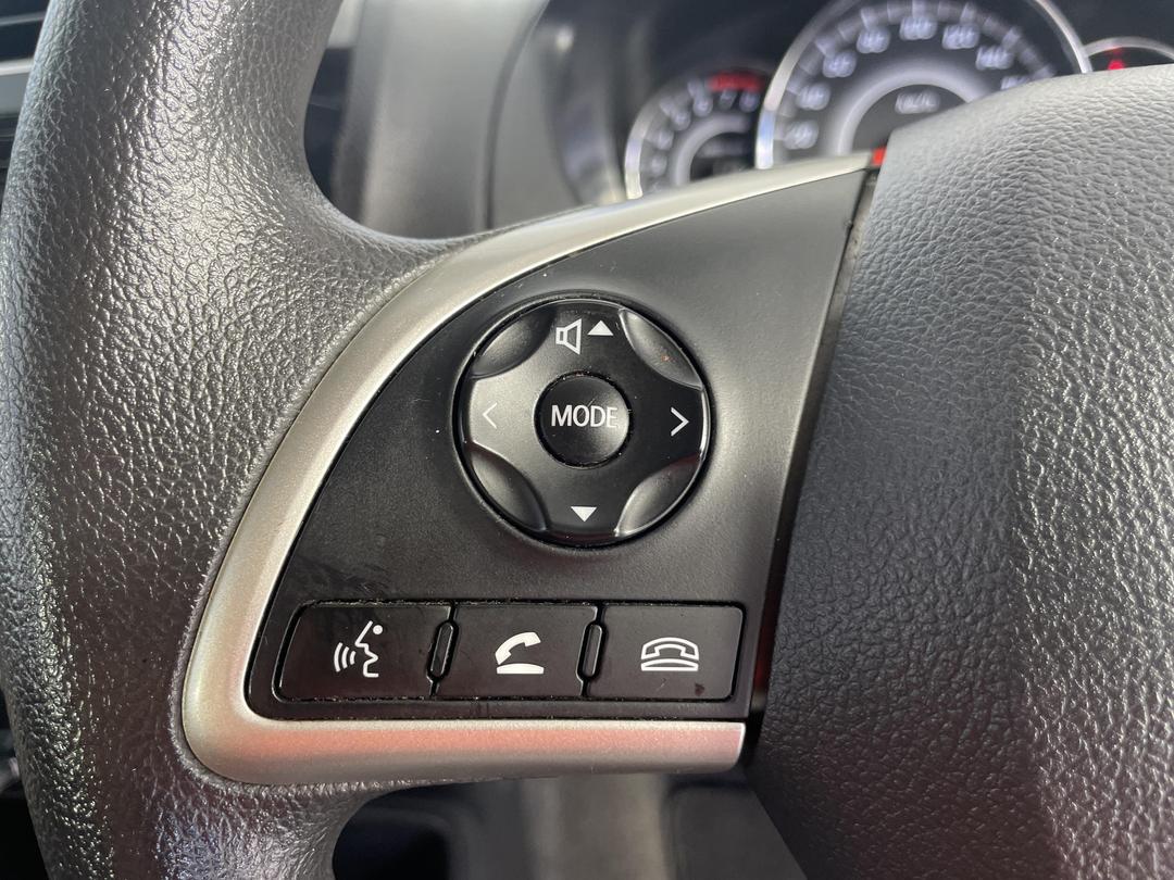 Photo '23' of Mitsubishi Mirage