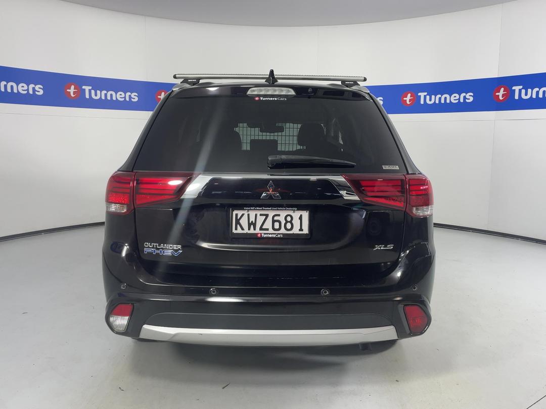 Photo '6' of Mitsubishi Outlander