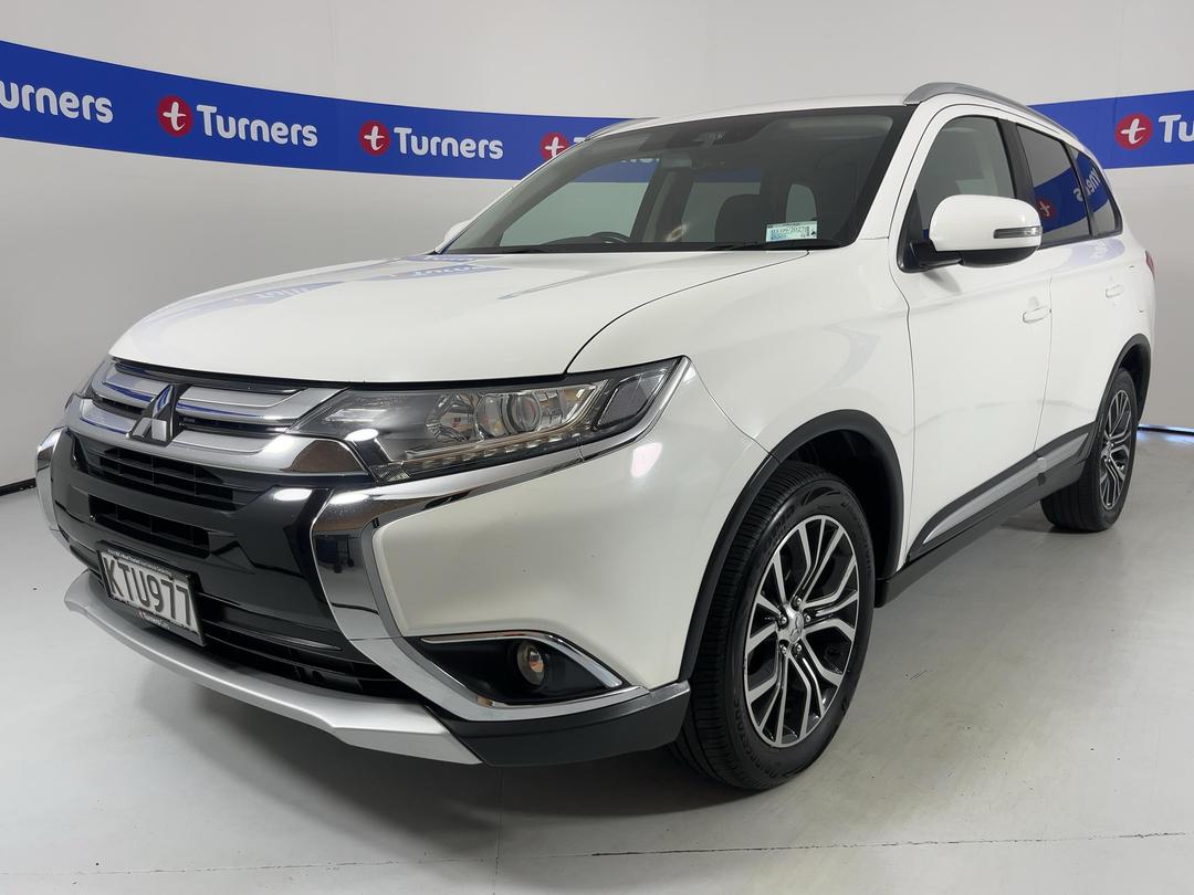 Photo '4' of Mitsubishi Outlander