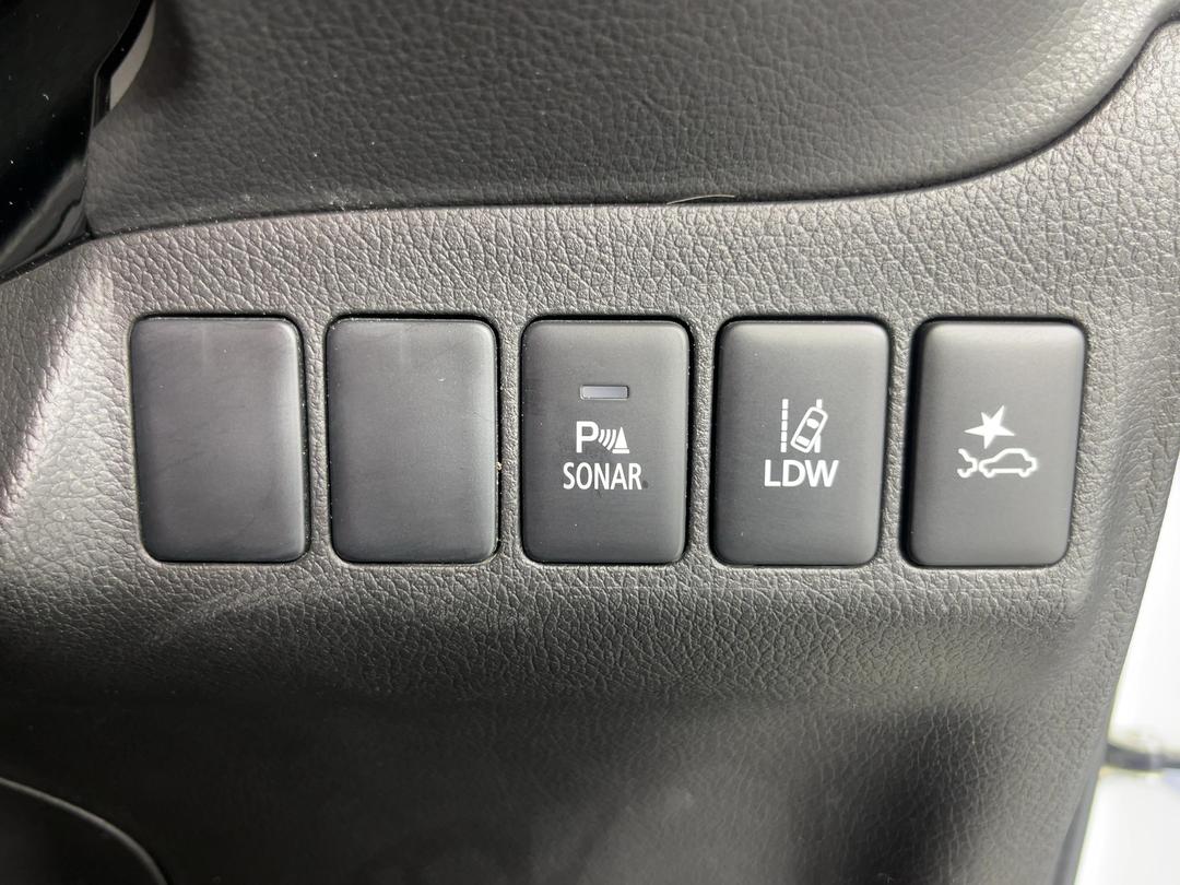Photo '26' of Mitsubishi Outlander