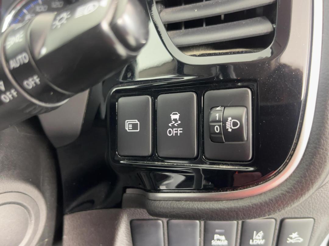Photo '27' of Mitsubishi Outlander