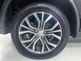 Photo '12' of Mitsubishi Outlander