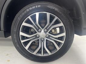 Photo '11' of Mitsubishi Outlander