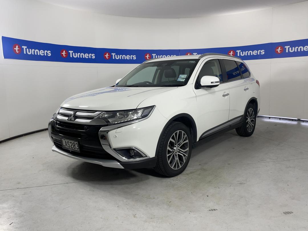 Photo '4' of Mitsubishi Outlander