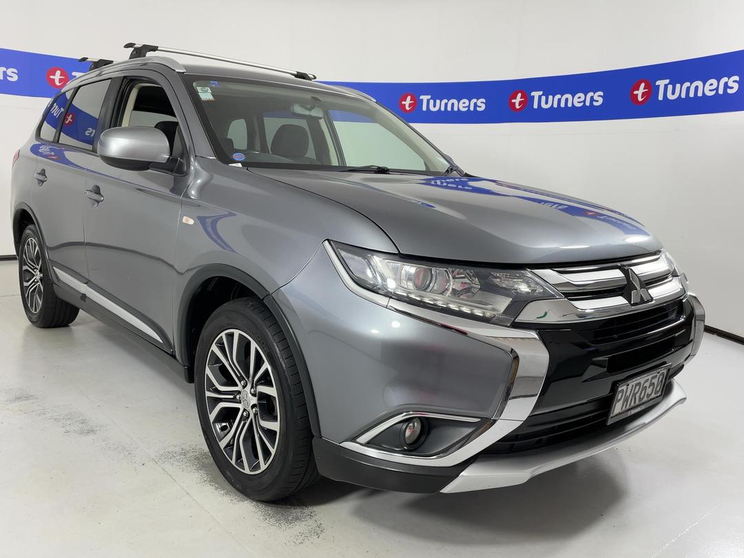 Photo '1' of Mitsubishi Outlander