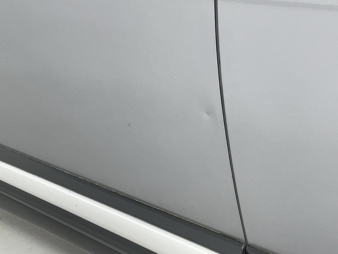 Photo '25' of Mitsubishi Outlander