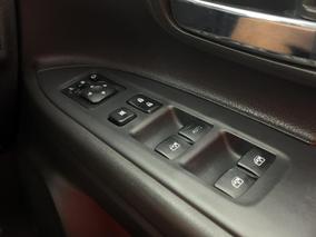 Photo '27' of Mitsubishi Outlander