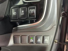 Photo '28' of Mitsubishi Outlander
