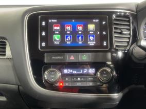 Photo '18' of Mitsubishi Outlander