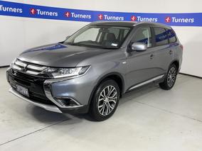 Photo '4' of Mitsubishi Outlander