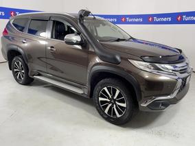 Photo '1' of Mitsubishi Pajero Sport