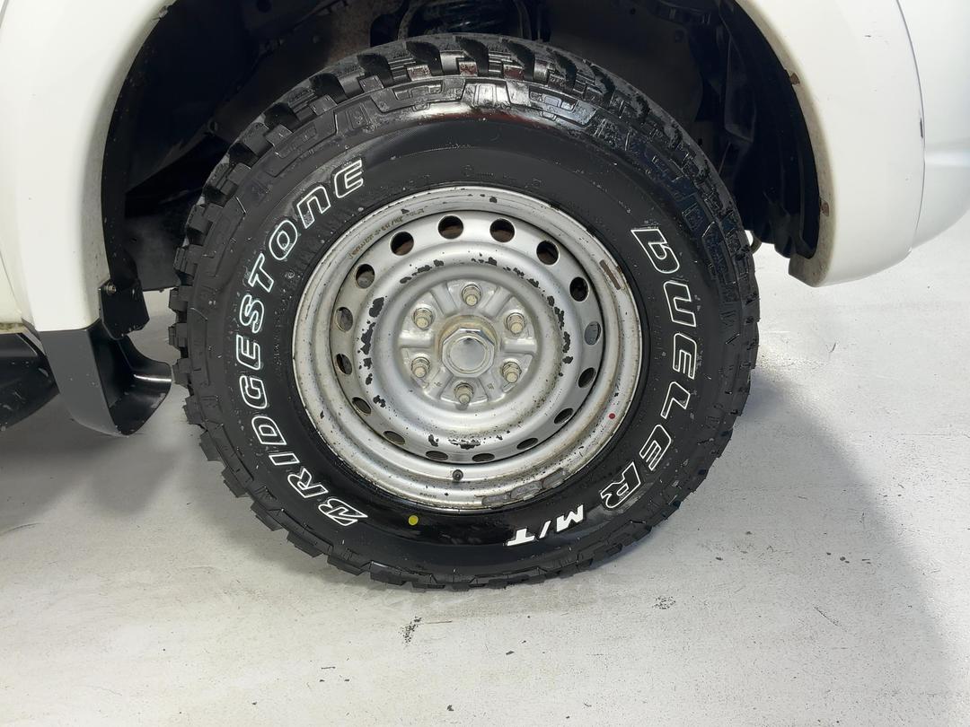 Photo '9' of Mitsubishi Triton