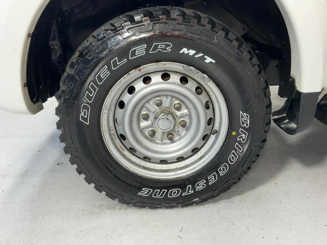 Photo '10' of Mitsubishi Triton