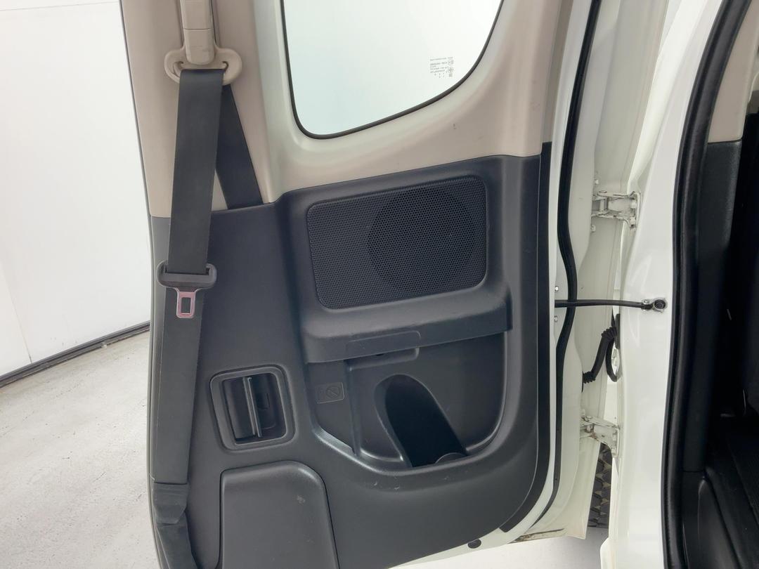 Photo '19' of Mitsubishi Triton